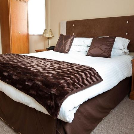 Caledonia Hotel Rosyth Zimmer foto